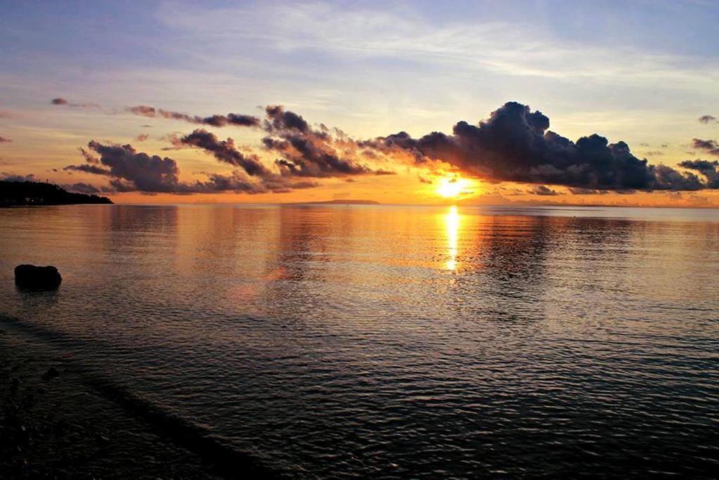 Giswold-Lagunde Beach Resort Oslob Værelse billede